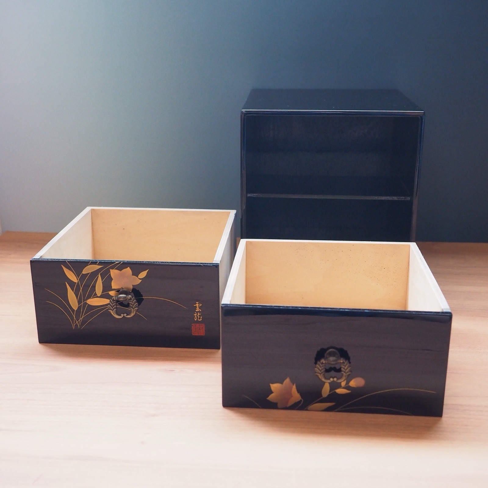 Japanese Shikkou Lacquer Mini Chest Tansu Drawer Gold Flower Floral Jewelry Case