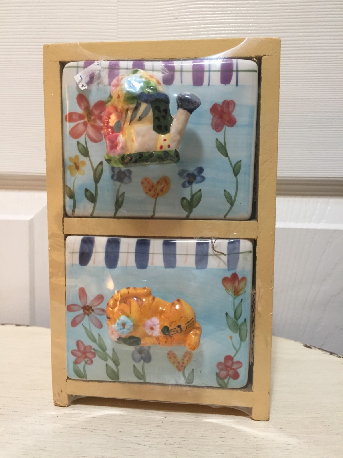Decorative Drawer Unit 7&Prime; Wooden Box w/Ceramic Drawers Cat Flower Pot Pulls NWT