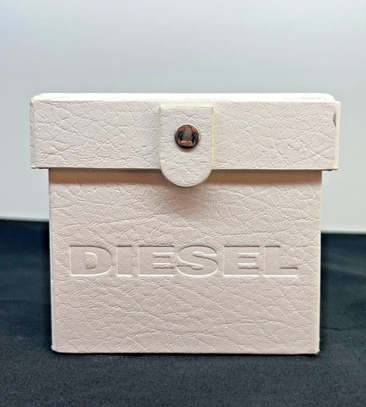 Diesel White Textured Leather Storage Box Only Snap Closure Rivet Detail 4x4x4