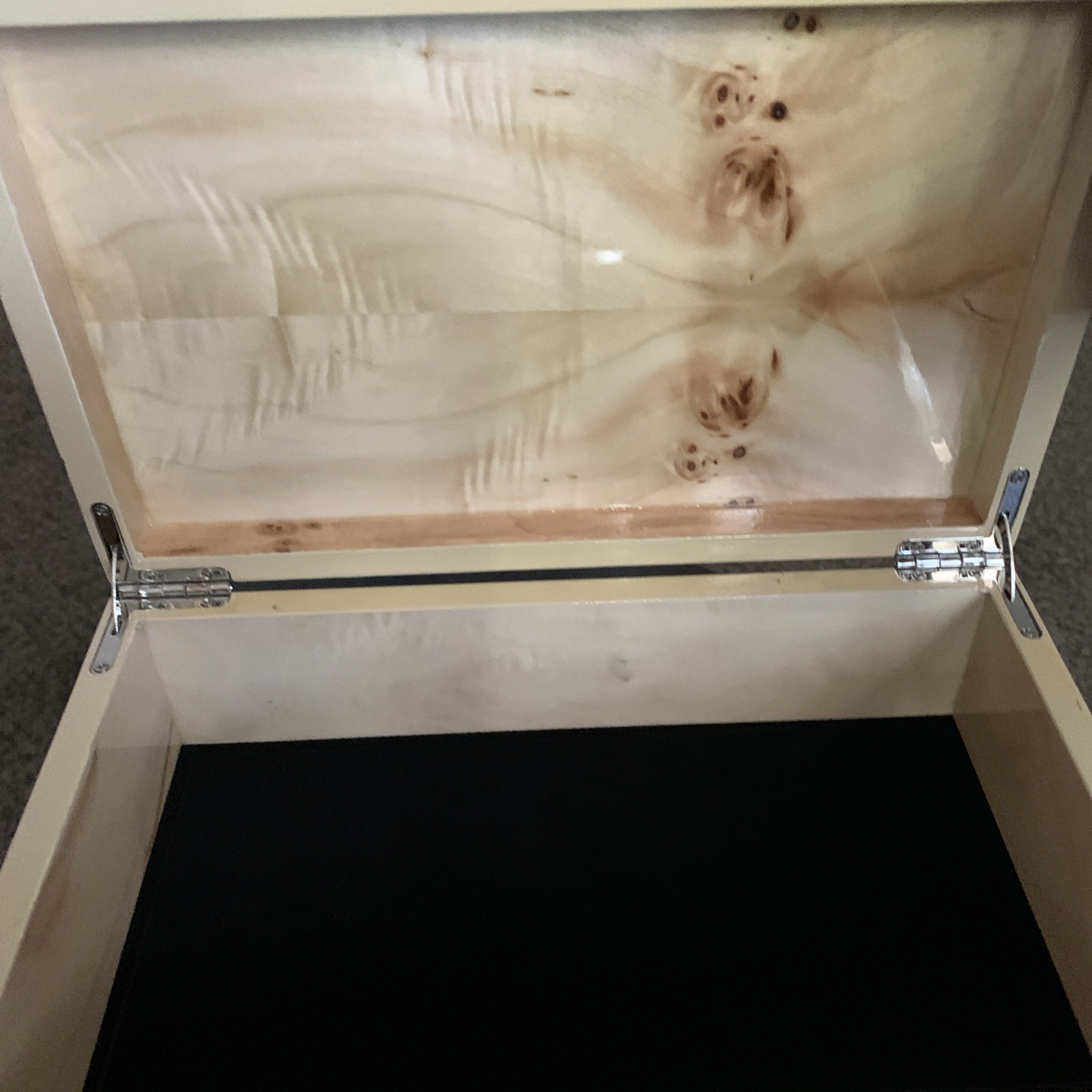 NWT Wood Box Handcrafted in Vietnam 10×6 inches