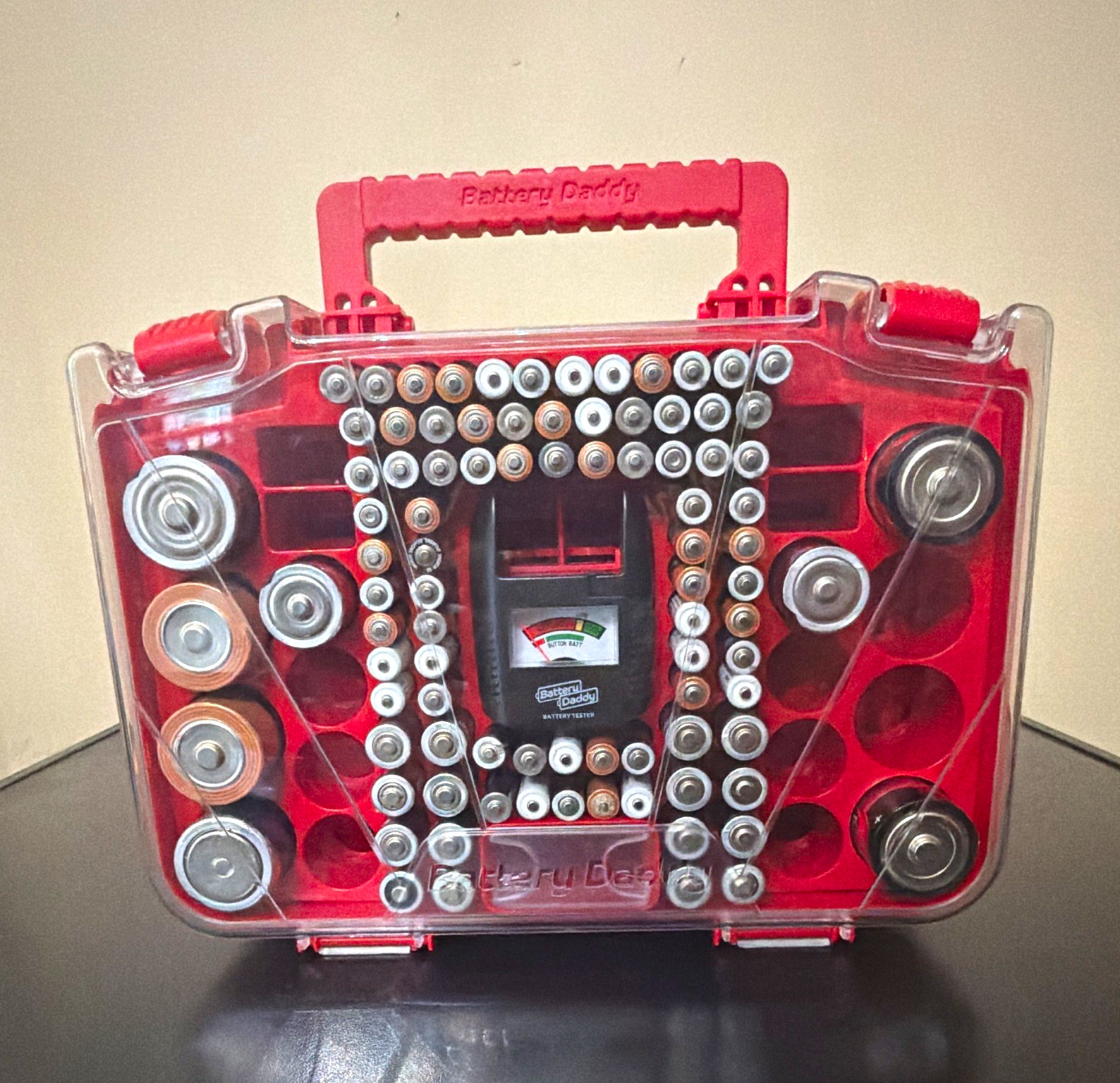 Battery Daddy Smart Battery Storage Box Organizer Case + FREE BATTERIES