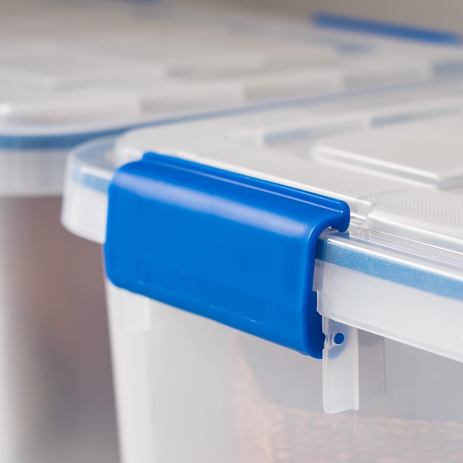 Heavy Duty Plastic Storage Bin Airtight Lid 3 Pack Basement Buckle Up Latching