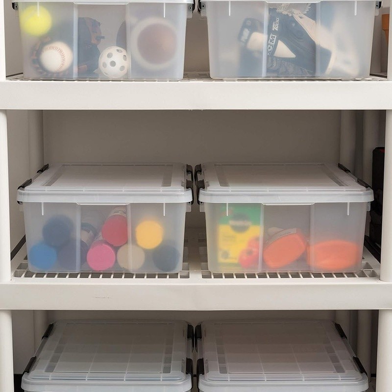 Durable Weatherproof Stackable Storage Bins W/ Vacuum Seal Latching Lid New