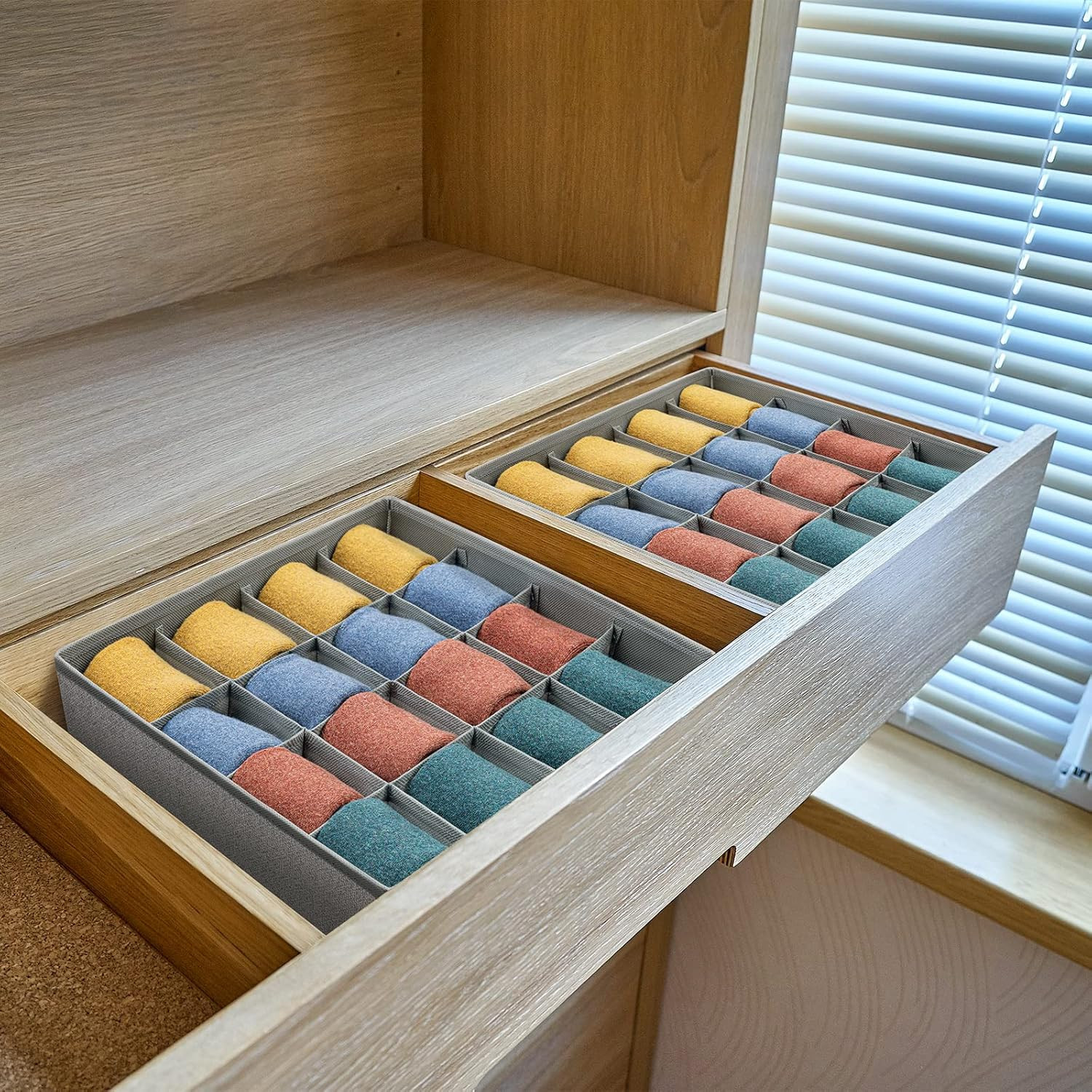 Sock Drawer Organizer Divider Underwear Organizer 16-cell Fabric Dresser Drawer