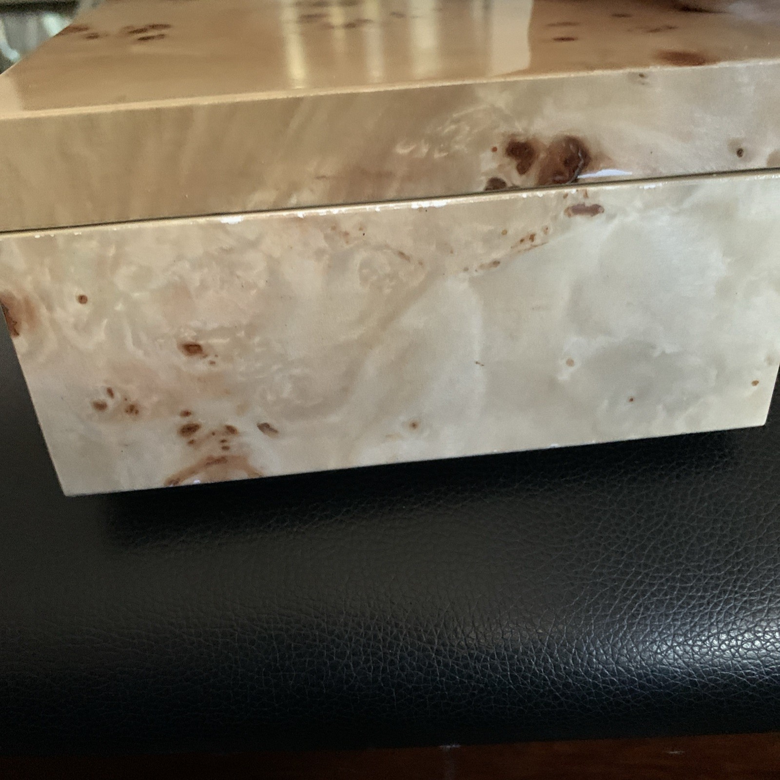 NWT Wood Box Handcrafted in Vietnam 10×6 inches