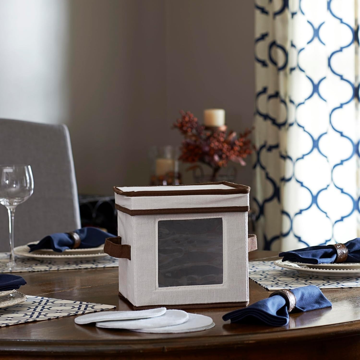 Durable Hard-Sided Storage Box for 12 Desserts Plates/Bowls, Felt Cushions