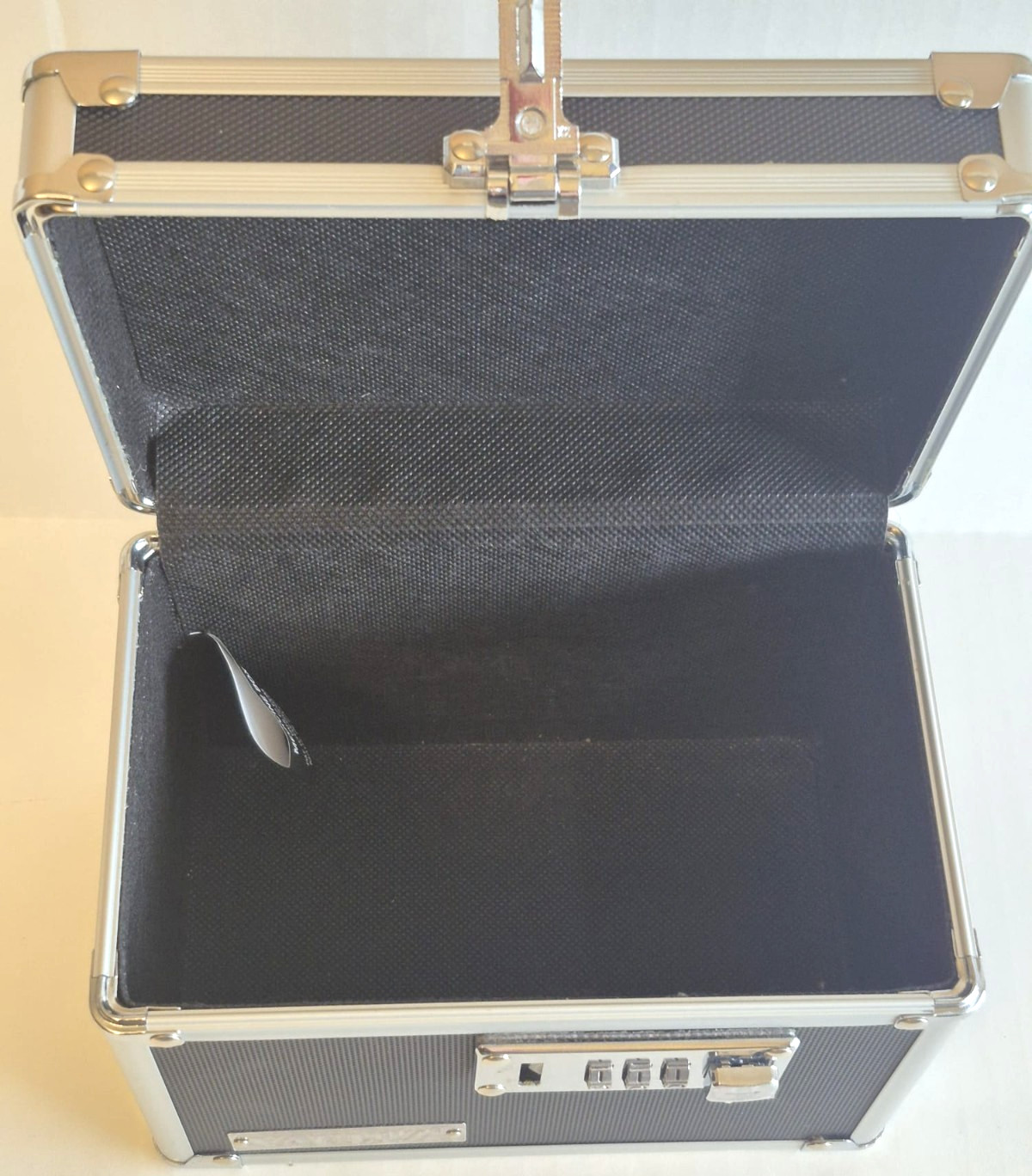 Vaultz Locking Storage Box with Combination Lock Black 7x4x5&Prime; New Unused